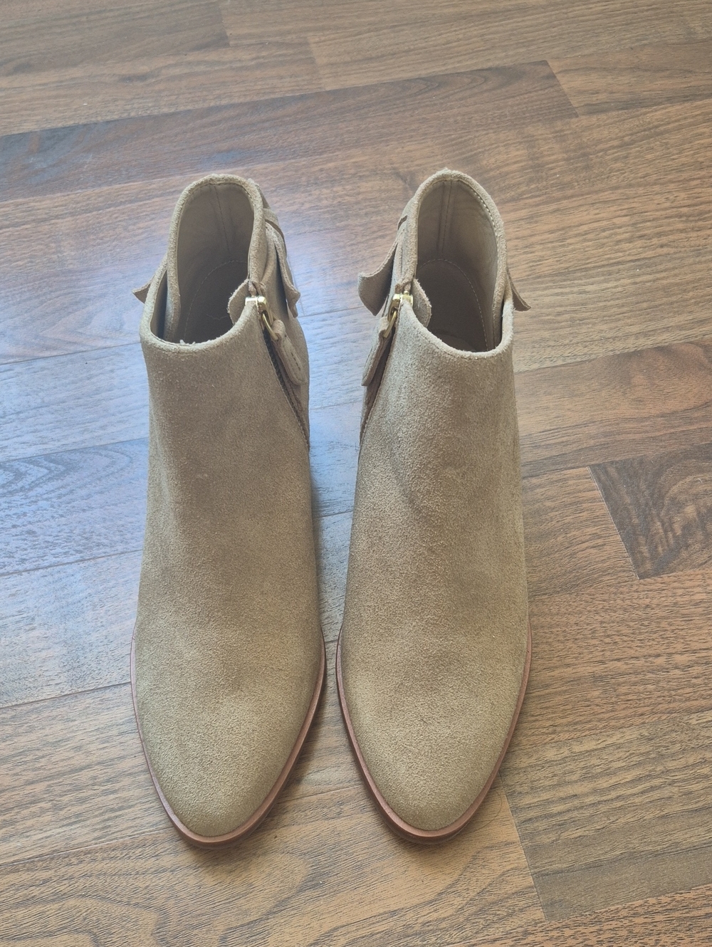 Women’s Talbots Suede Ankle Booties in Tan 6.5M